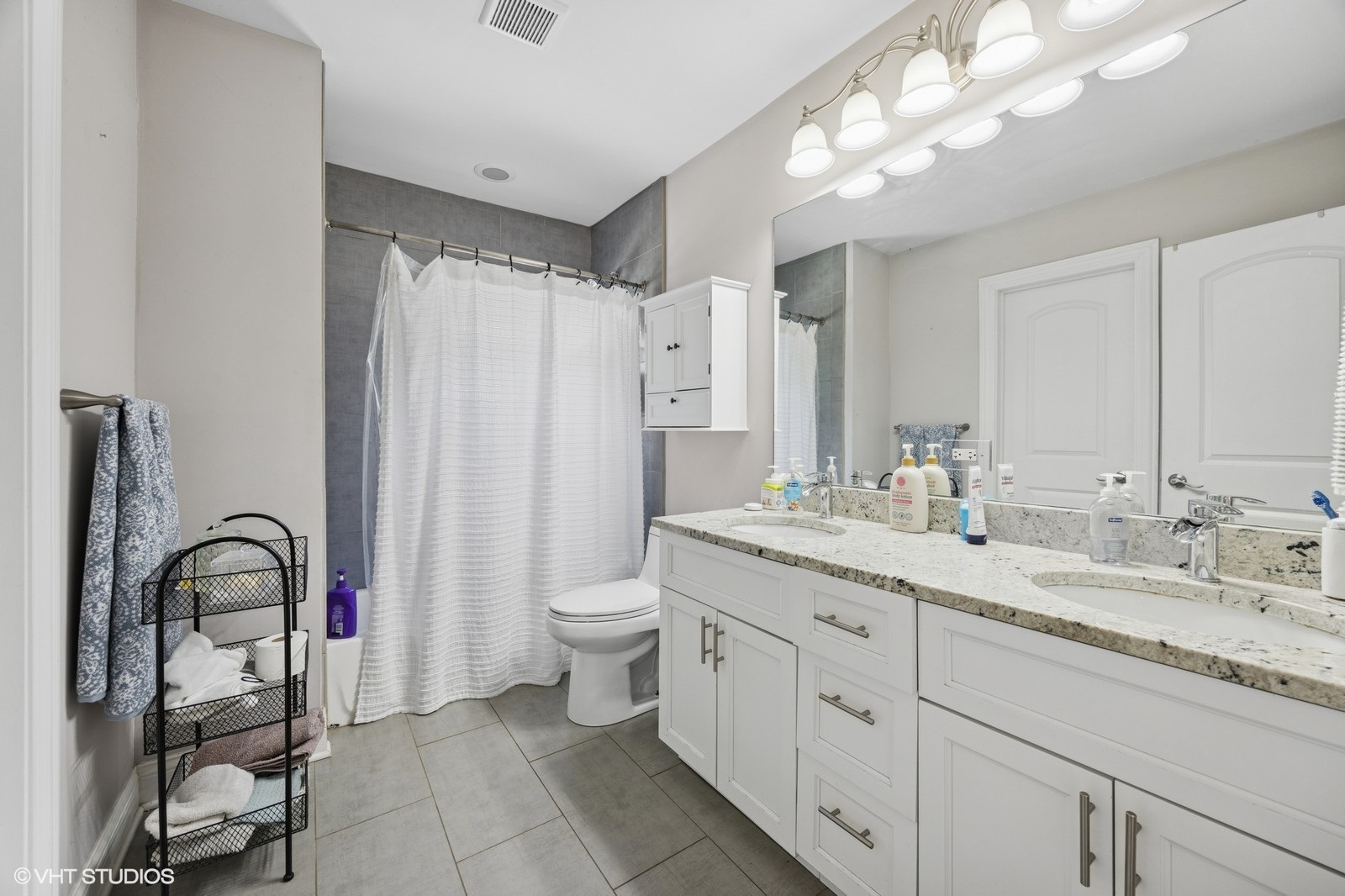 3206 Highland Avenue, Berwyn, IL 60402