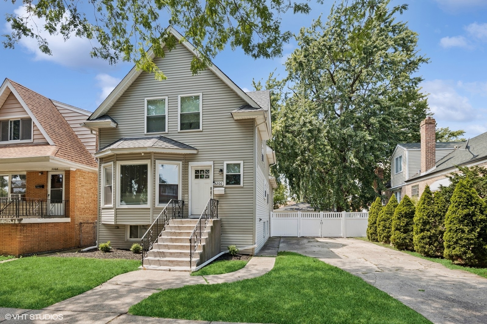 3206 Highland Avenue, Berwyn, IL 60402