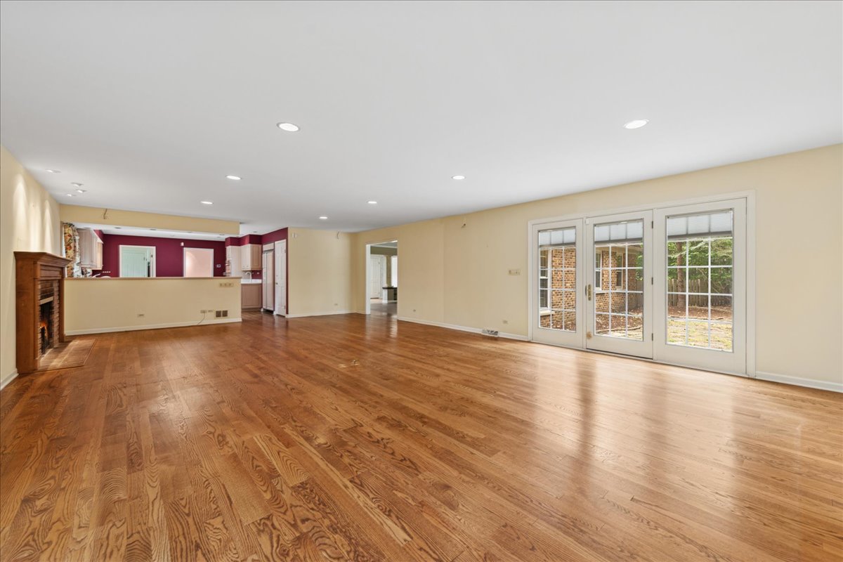 350 E Shady Drive, Palatine, IL 60067