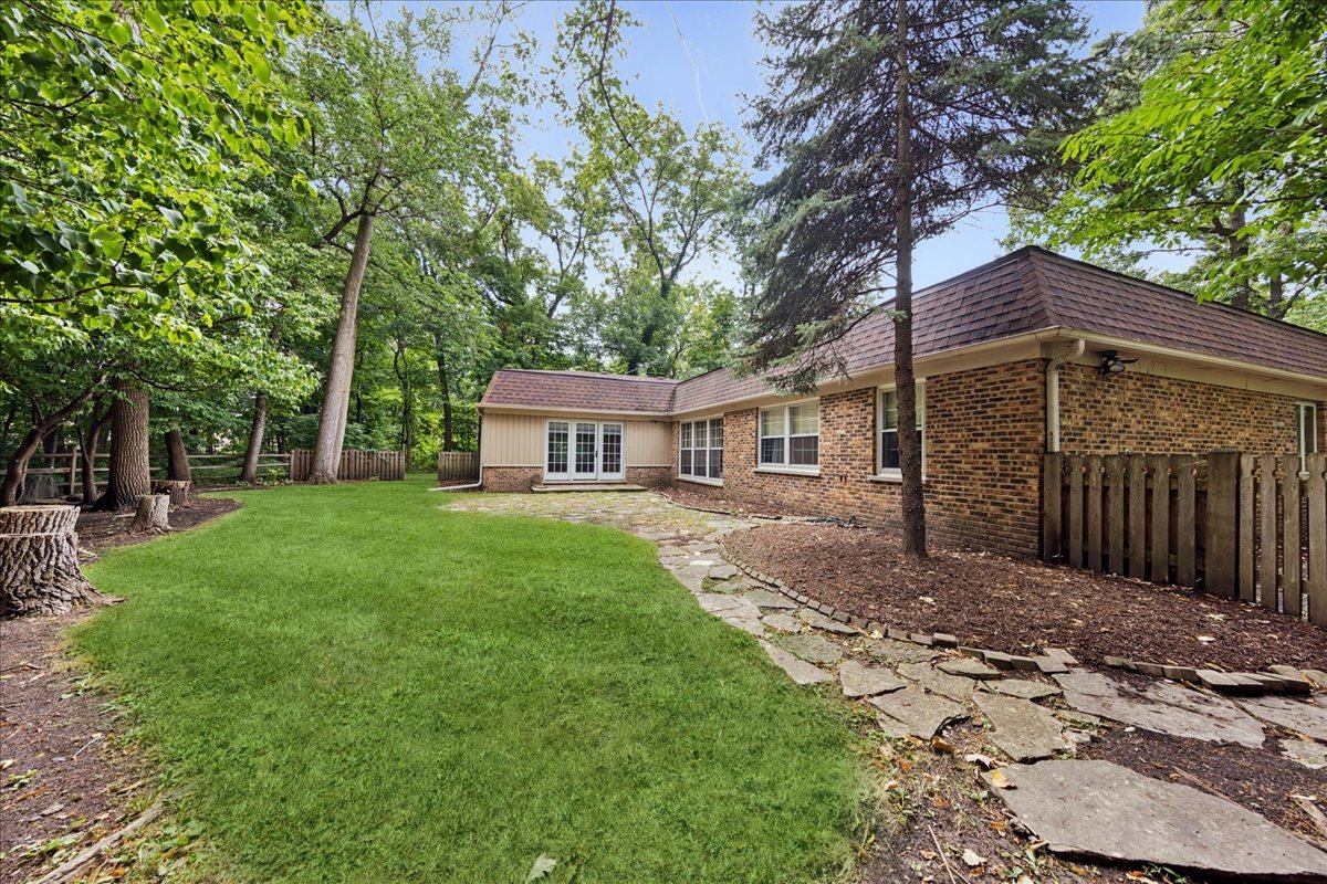 350 E Shady Drive, Palatine, IL 60067