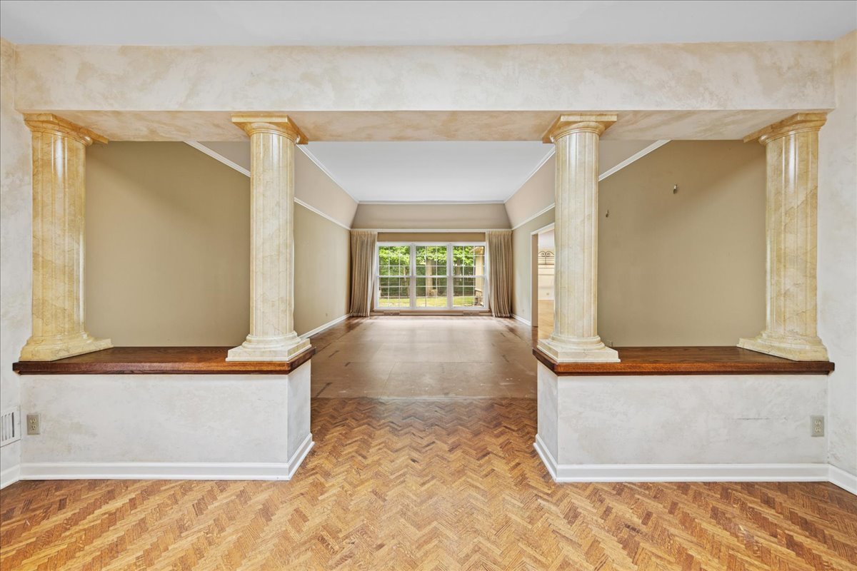 350 E Shady Drive, Palatine, IL 60067