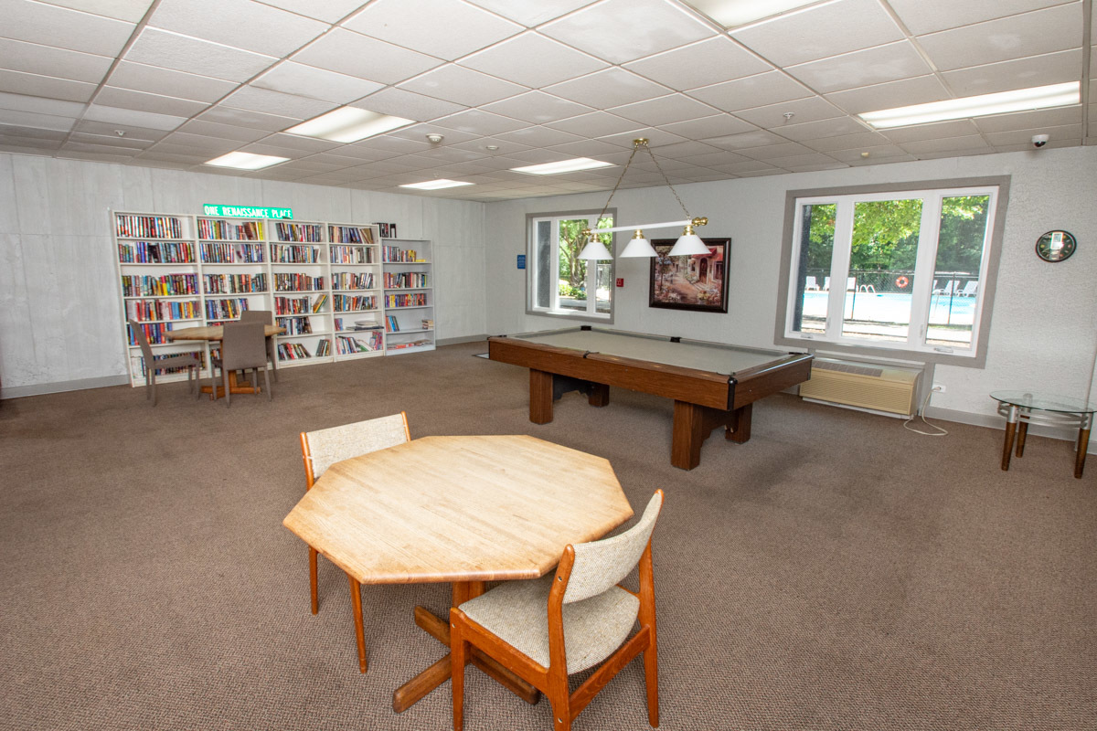 1 Renaissance Place #413, Palatine, IL 60067