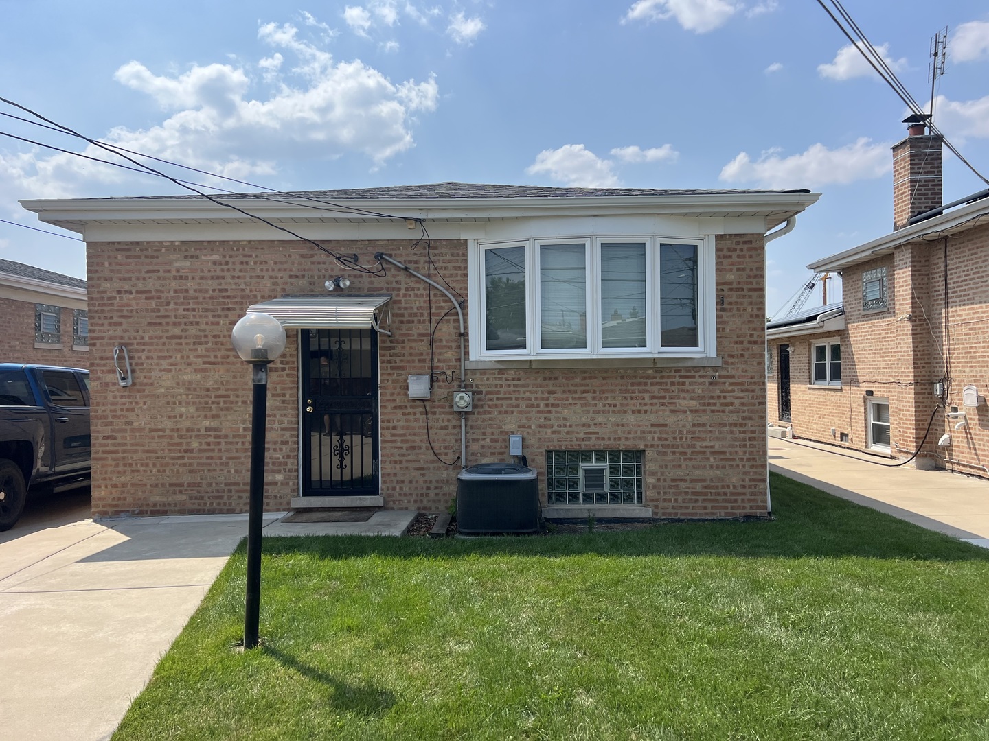 8433 S Karlov Avenue, Chicago, IL 60652