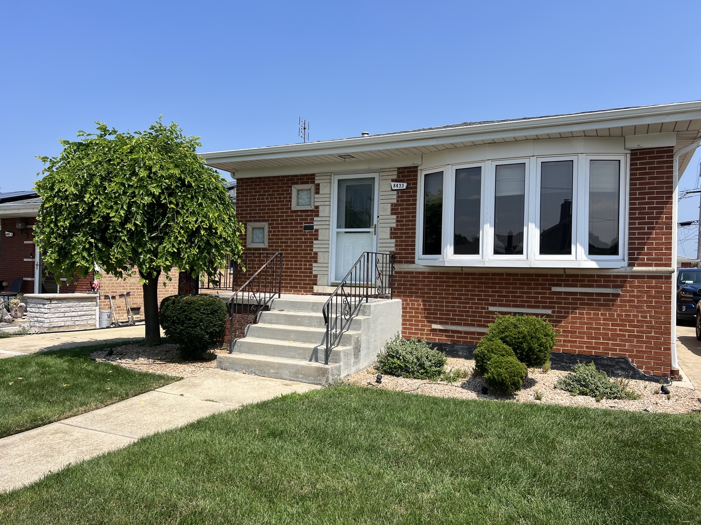 8433 S Karlov Avenue, Chicago, IL 60652