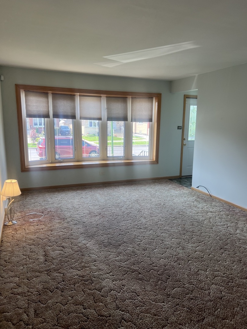 8433 S Karlov Avenue, Chicago, IL 60652