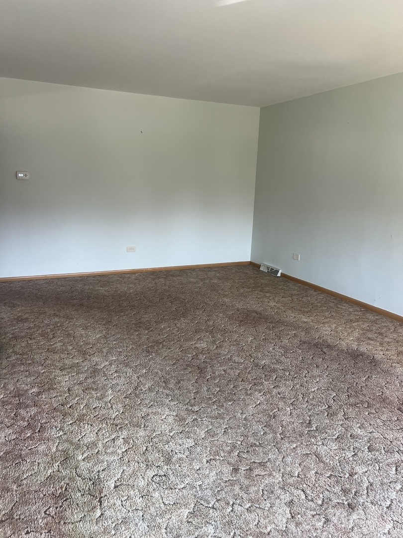 8433 S Karlov Avenue, Chicago, IL 60652