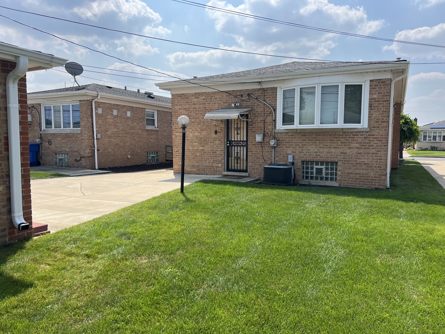 8433 S Karlov Avenue, Chicago, IL 60652