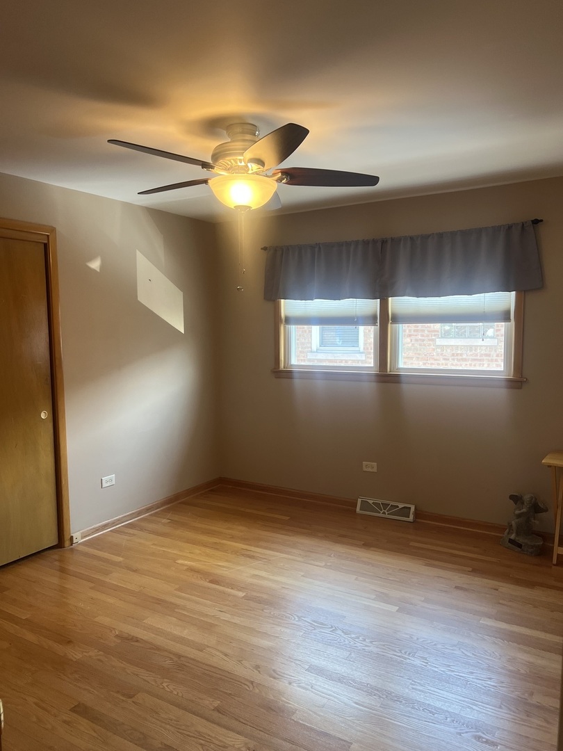 8433 S Karlov Avenue, Chicago, IL 60652
