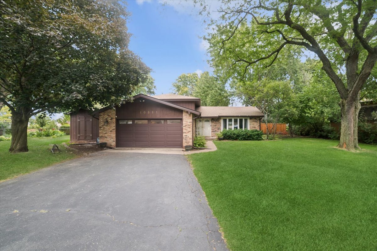 10351 Brenner Court, Naperville, IL 60564