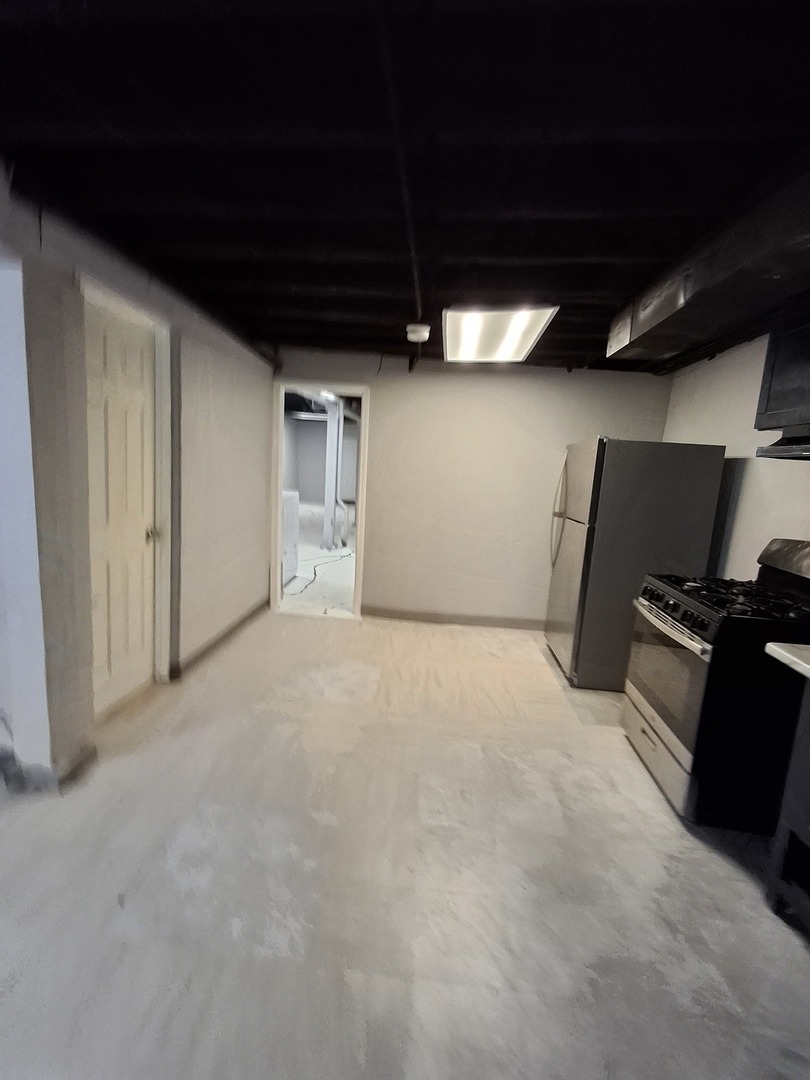 321 N Avers Avenue, Chicago, IL 60624