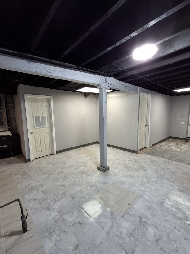 321 N Avers Avenue, Chicago, IL 60624
