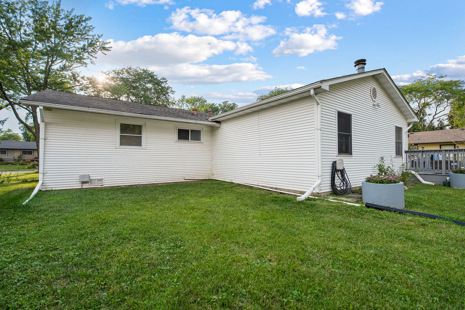 207 Basswood Drive, Elk Grove Village, IL 60007