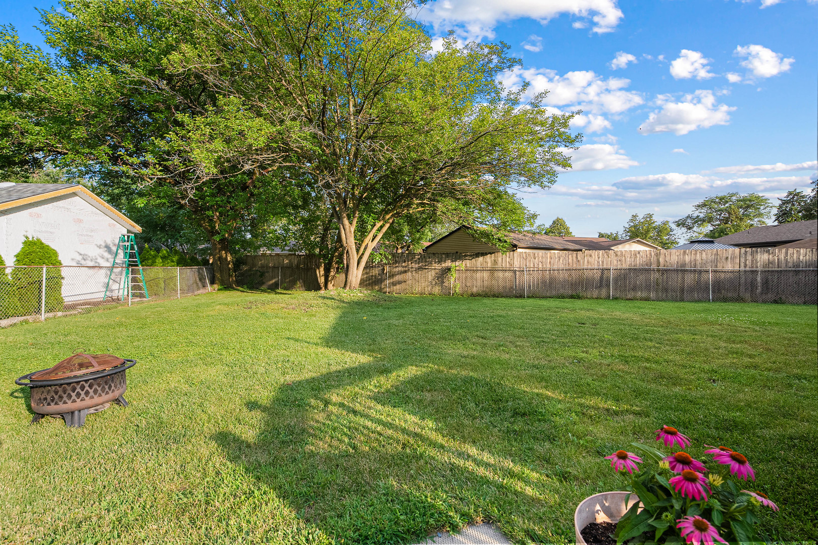 207 Basswood Drive, Elk Grove Village, IL 60007