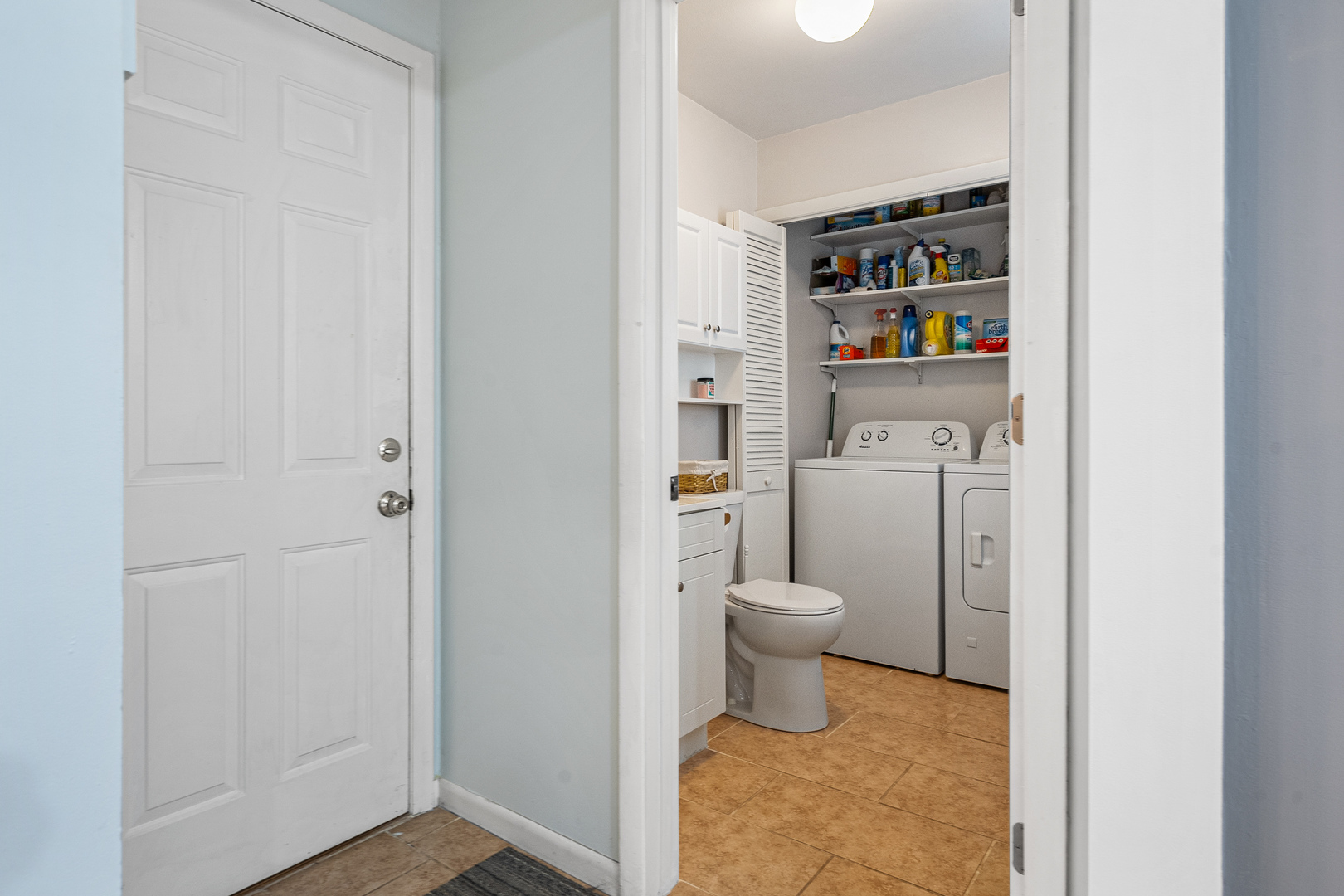 207 Basswood Drive, Elk Grove Village, IL 60007