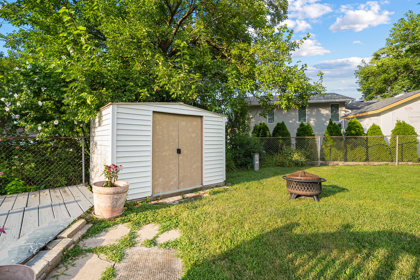 207 Basswood Drive, Elk Grove Village, IL 60007