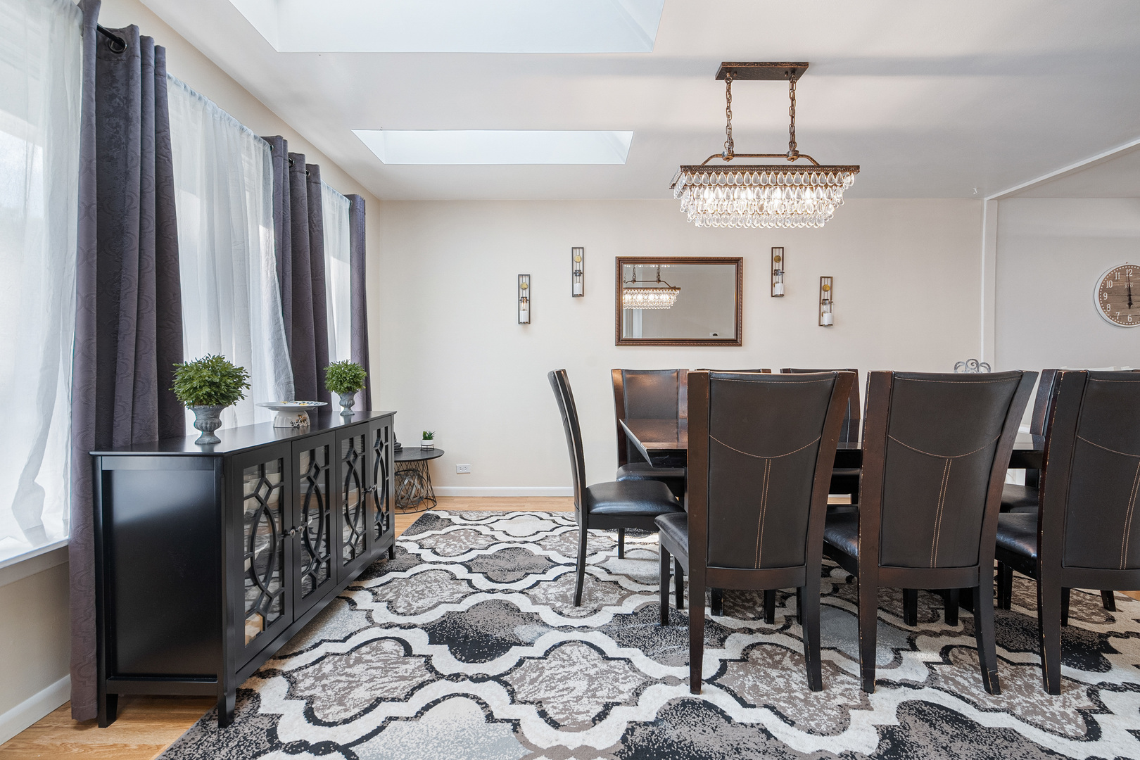 207 Basswood Drive, Elk Grove Village, IL 60007