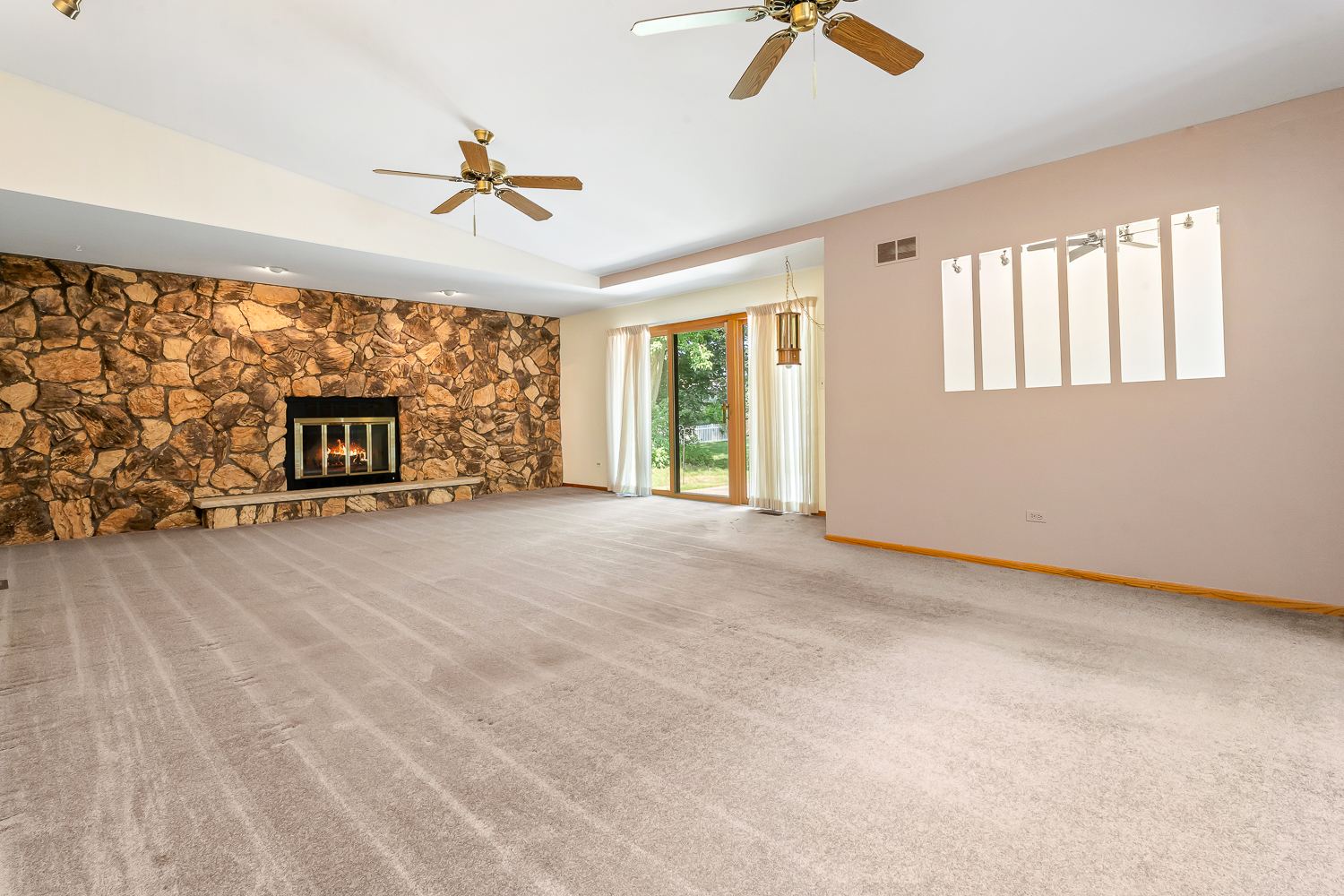 18561 Carriage Lane, Lansing, IL 60438