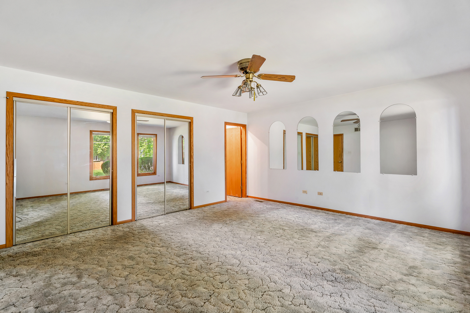 18561 Carriage Lane, Lansing, IL 60438