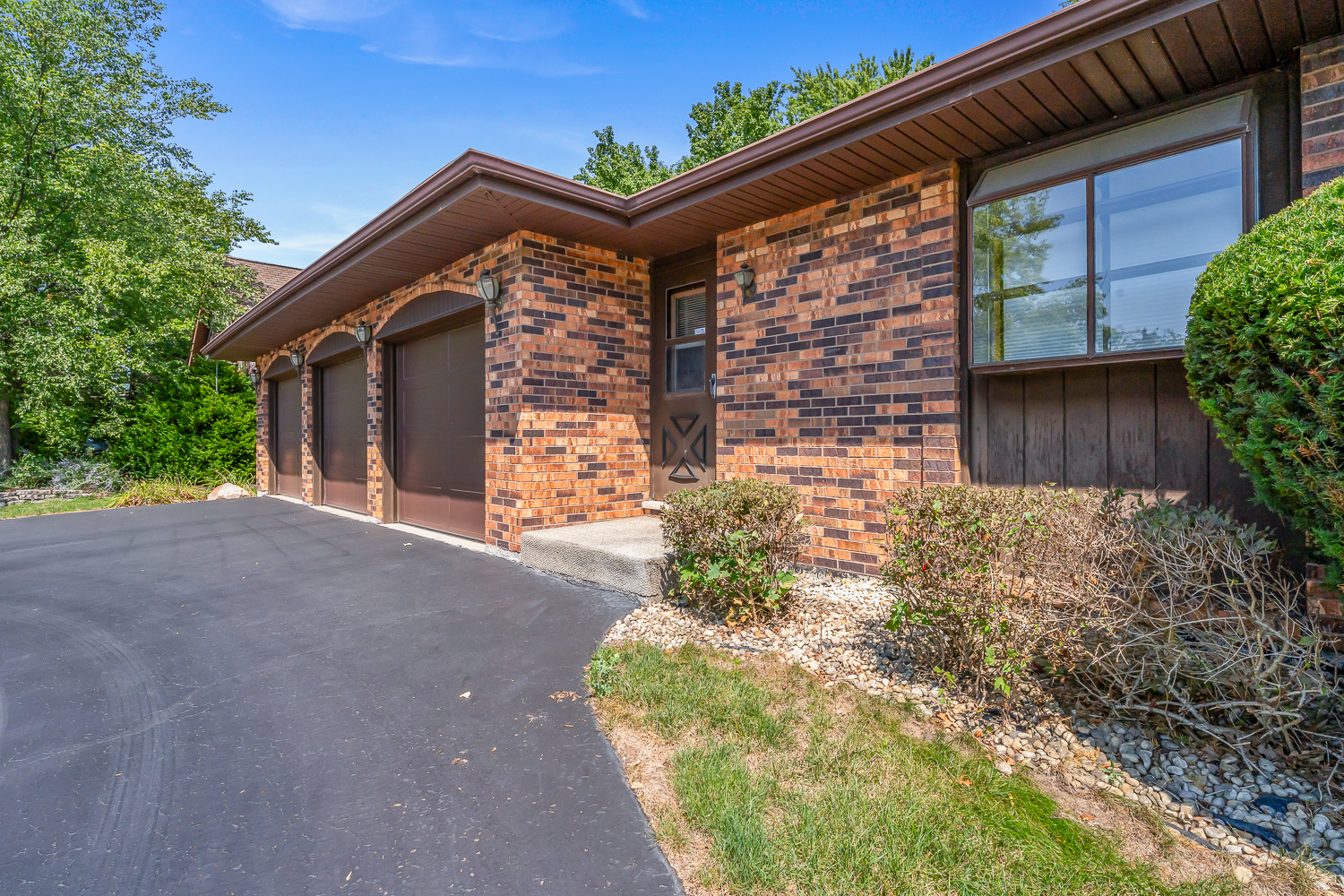 18561 Carriage Lane, Lansing, IL 60438