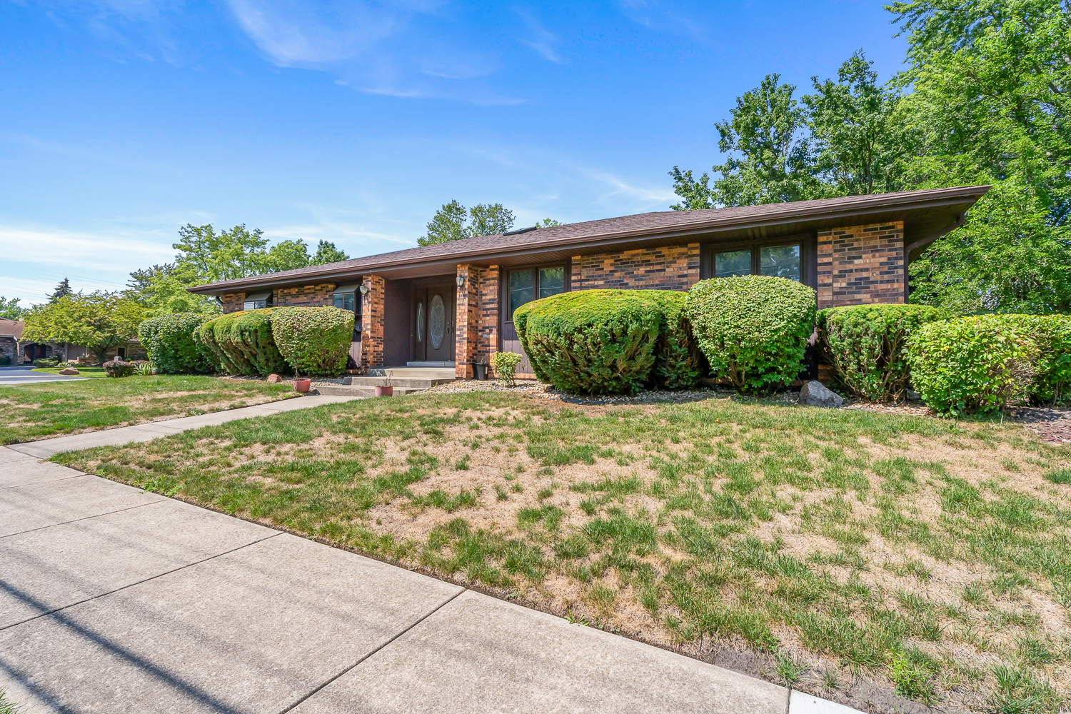 18561 Carriage Lane, Lansing, IL 60438