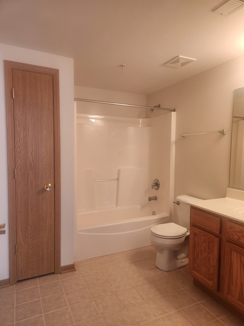 16661 Liberty Circle #2S, Orland Park, IL 60467