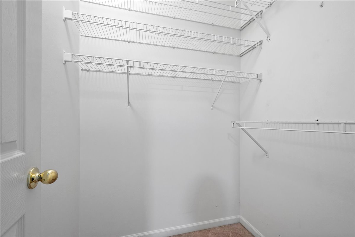 902 Sparta Court, Vernon Hills, IL 60061