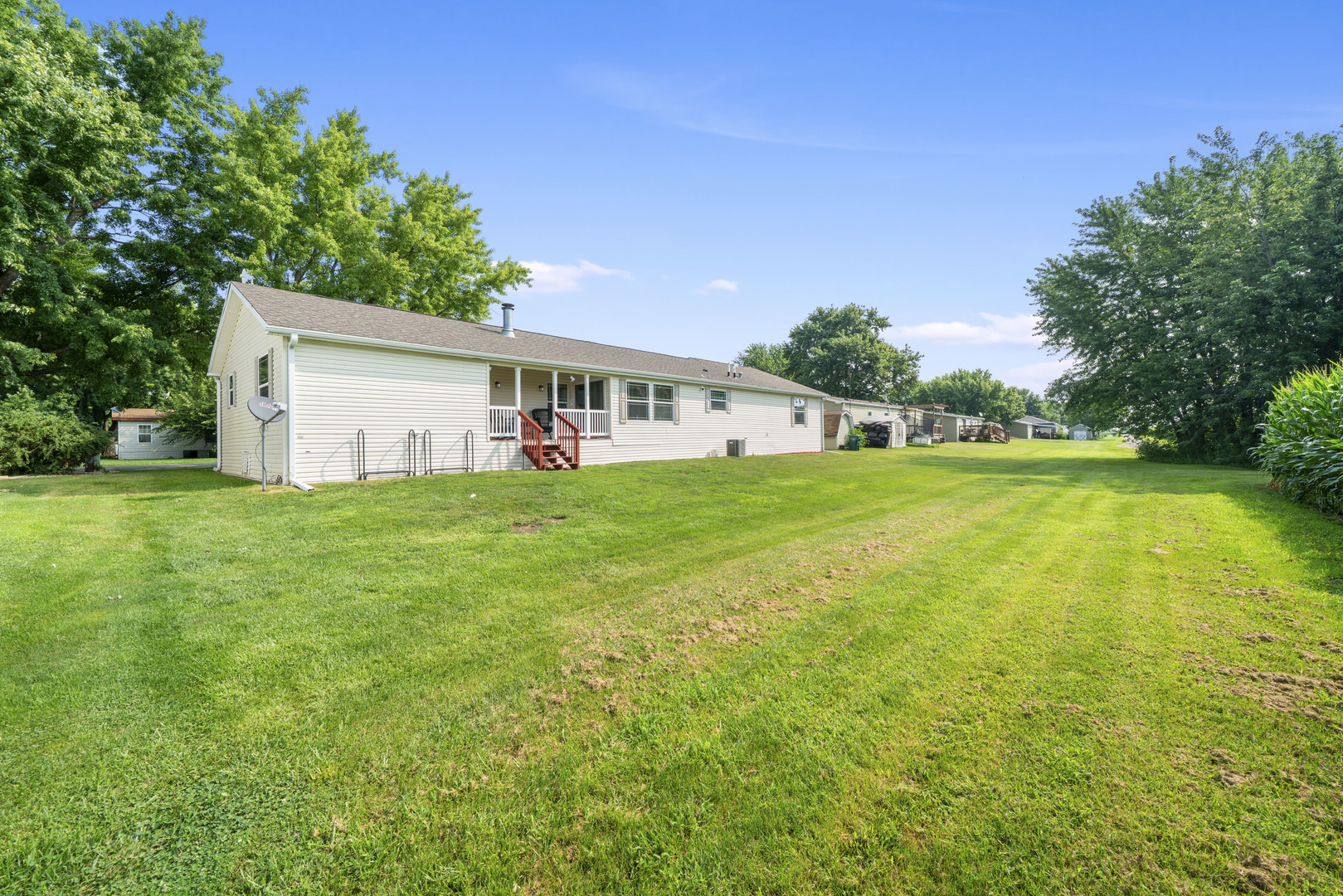 32 Peggy Drive, Sandwich, IL 60548