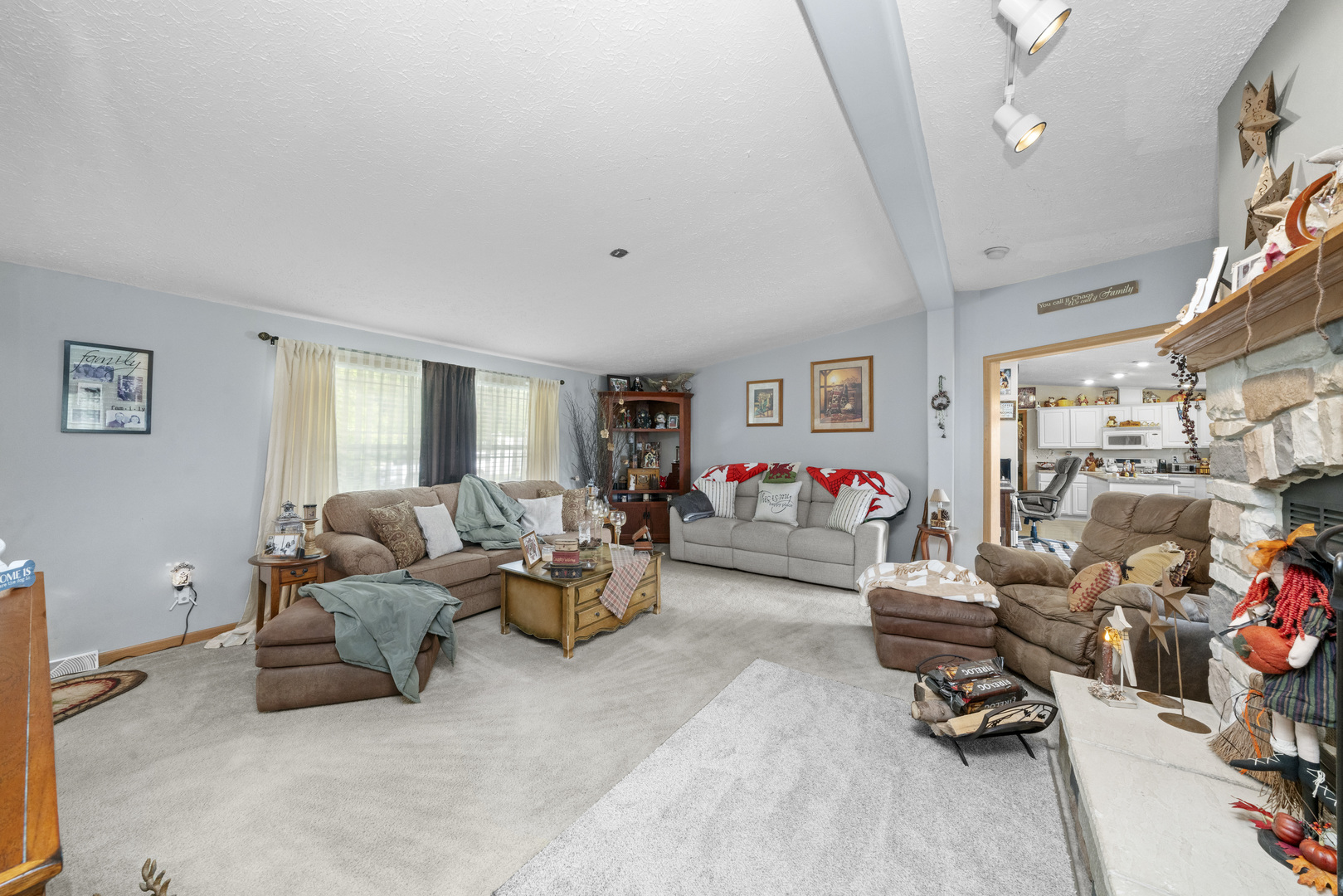 32 Peggy Drive, Sandwich, IL 60548