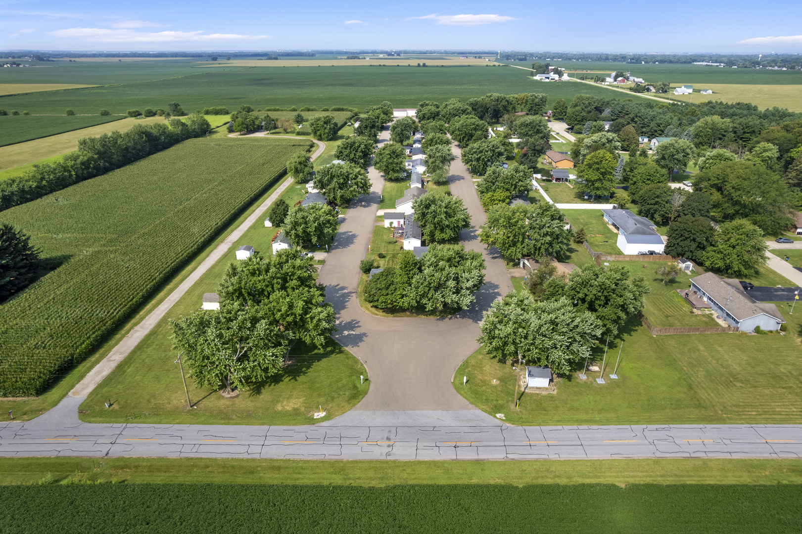 32 Peggy Drive, Sandwich, IL 60548