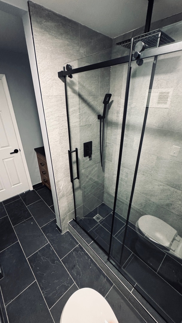 9620 S Komensky Avenue #208, Oak Lawn, IL 60453