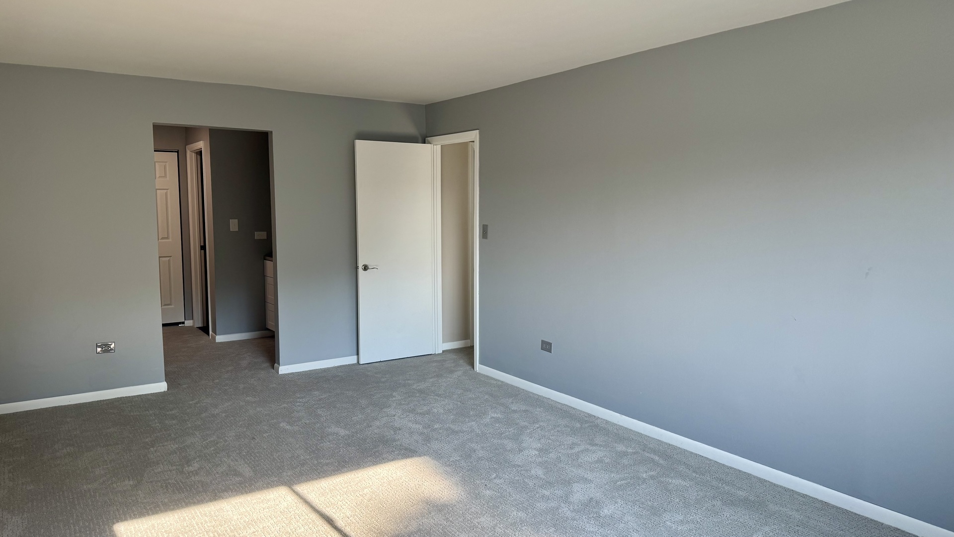 9620 S Komensky Avenue #208, Oak Lawn, IL 60453
