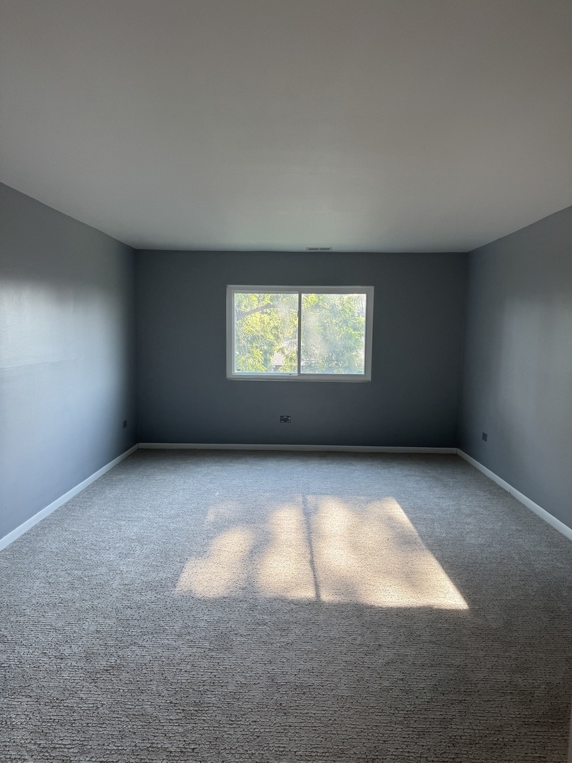 9620 S Komensky Avenue #208, Oak Lawn, IL 60453