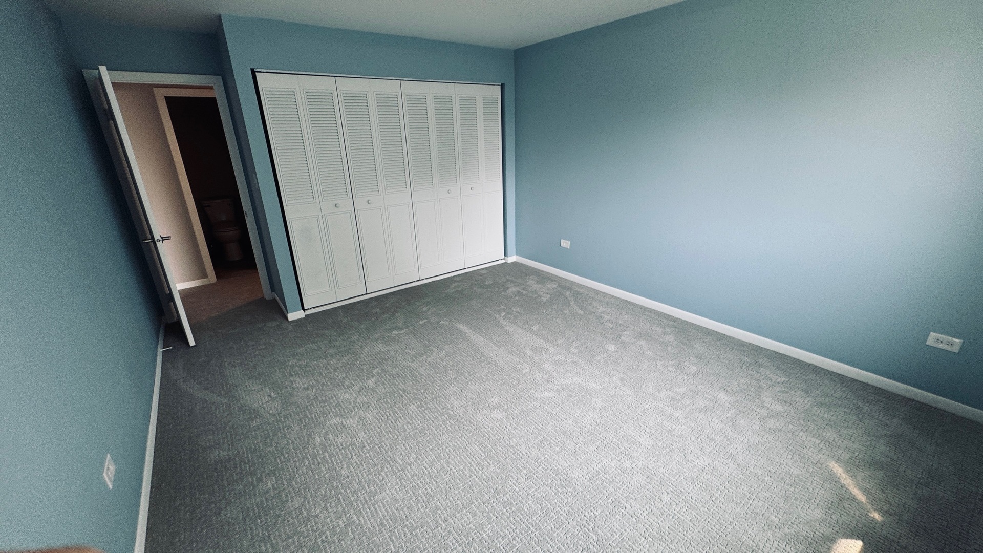 9620 S Komensky Avenue #208, Oak Lawn, IL 60453