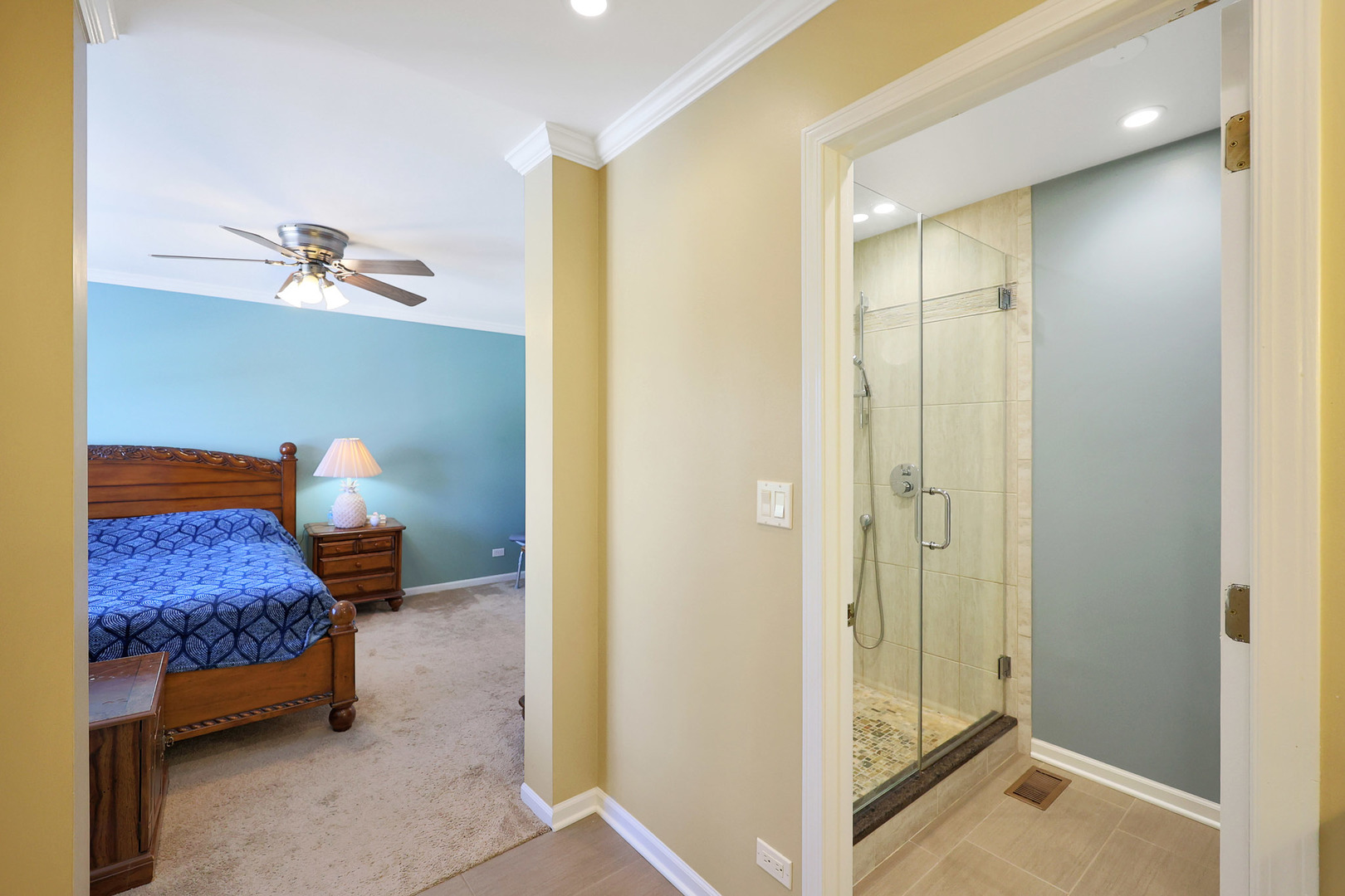 1535 E Chivalry Court, Palatine, IL 60074