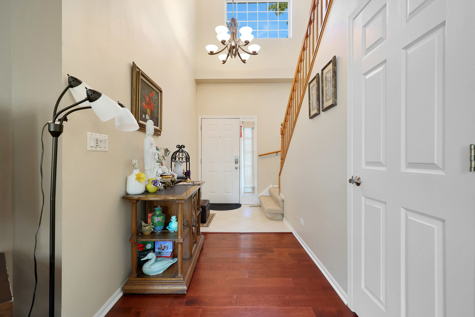 1535 E Chivalry Court, Palatine, IL 60074