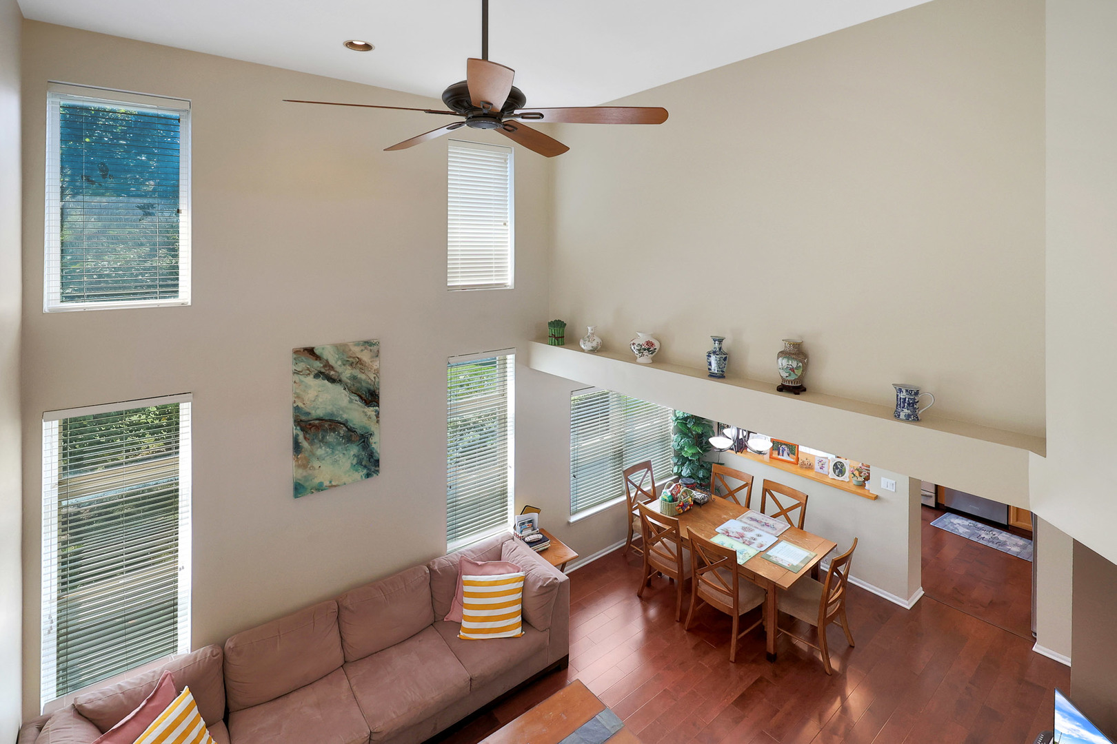 1535 E Chivalry Court, Palatine, IL 60074