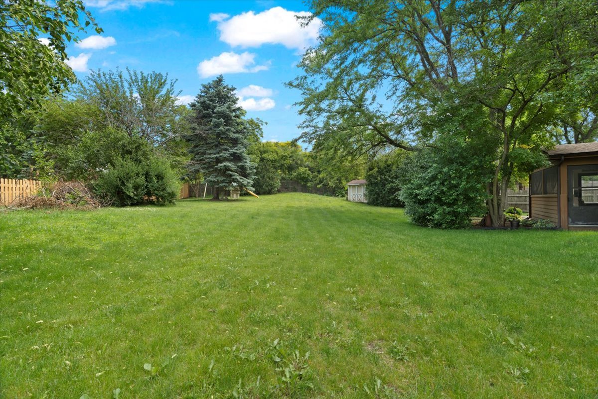 232 Lexington Court, Grayslake, IL 60030