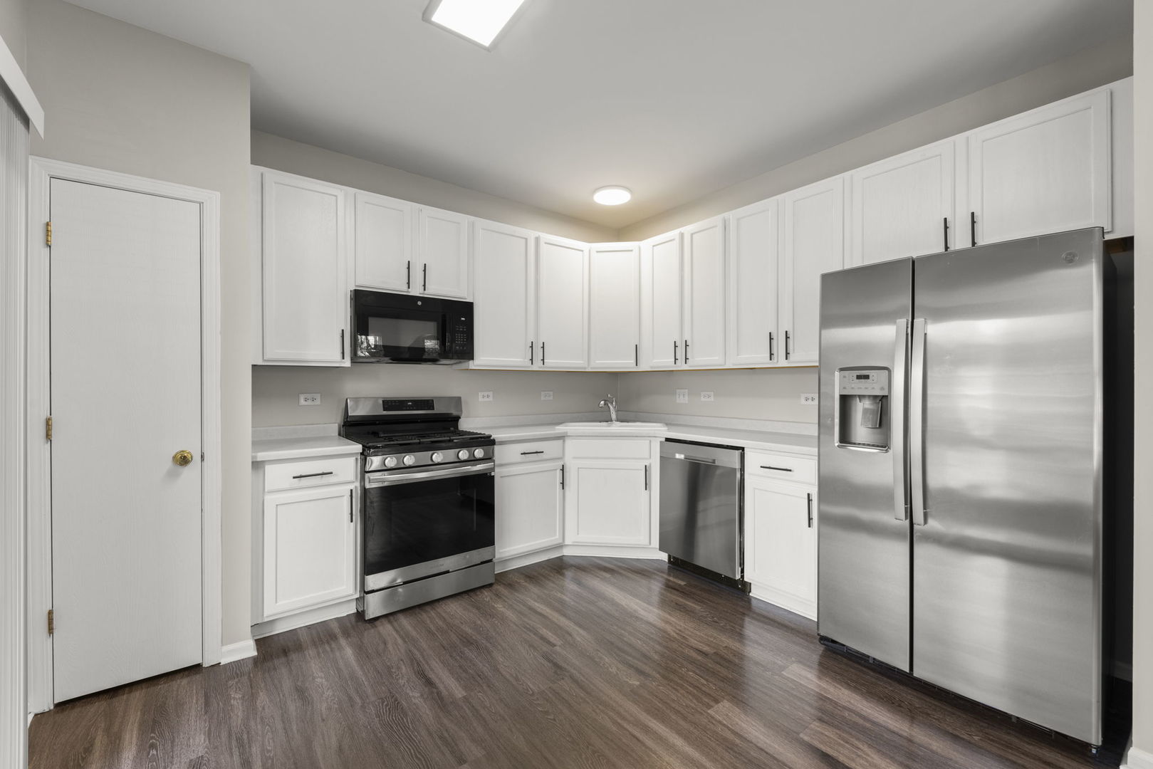 2161 Gallant Fox Circle, Montgomery, IL 60538