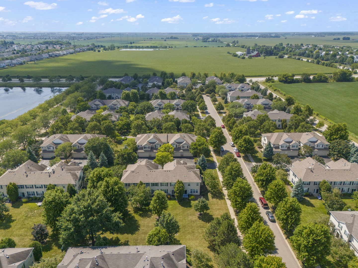 2161 Gallant Fox Circle, Montgomery, IL 60538