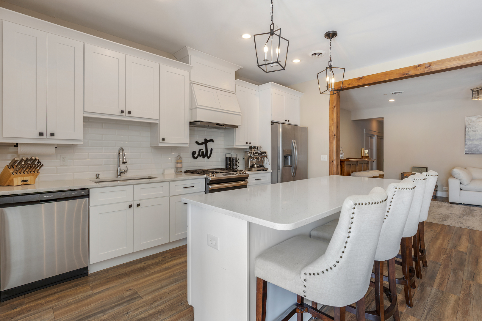 219 W Main Street #2, St. Charles, IL 60174