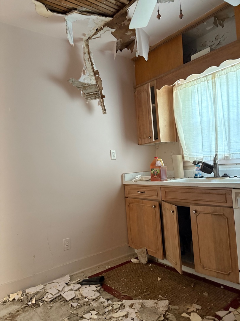 339 W Glen Flora Avenue, Waukegan, IL 60085