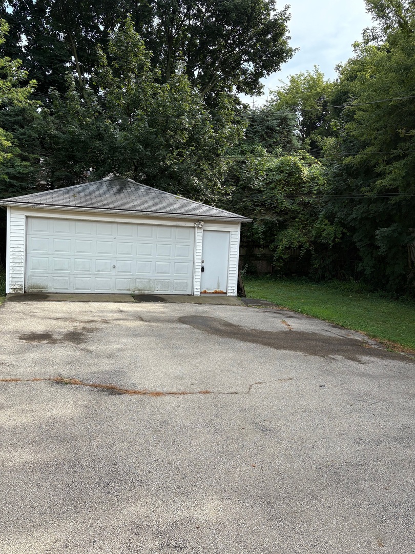 339 W Glen Flora Avenue, Waukegan, IL 60085