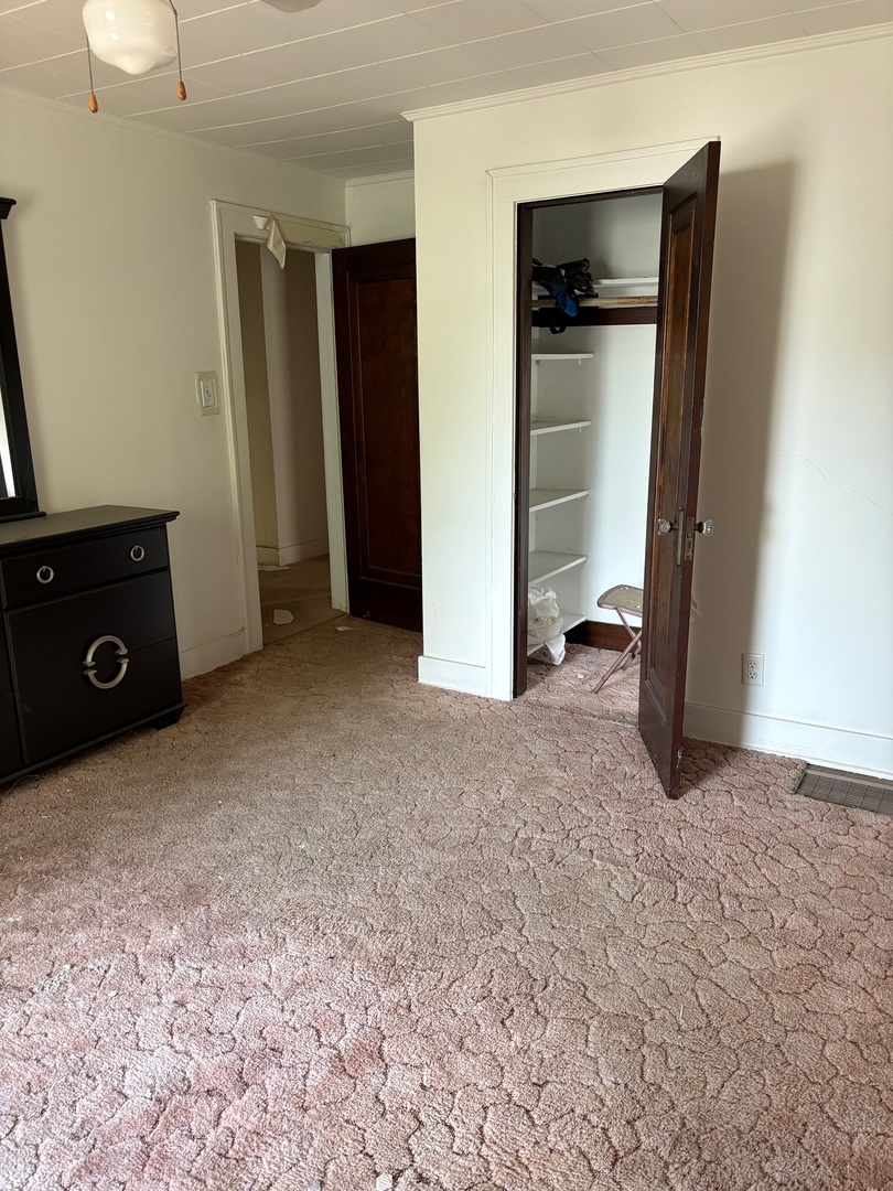 339 W Glen Flora Avenue, Waukegan, IL 60085