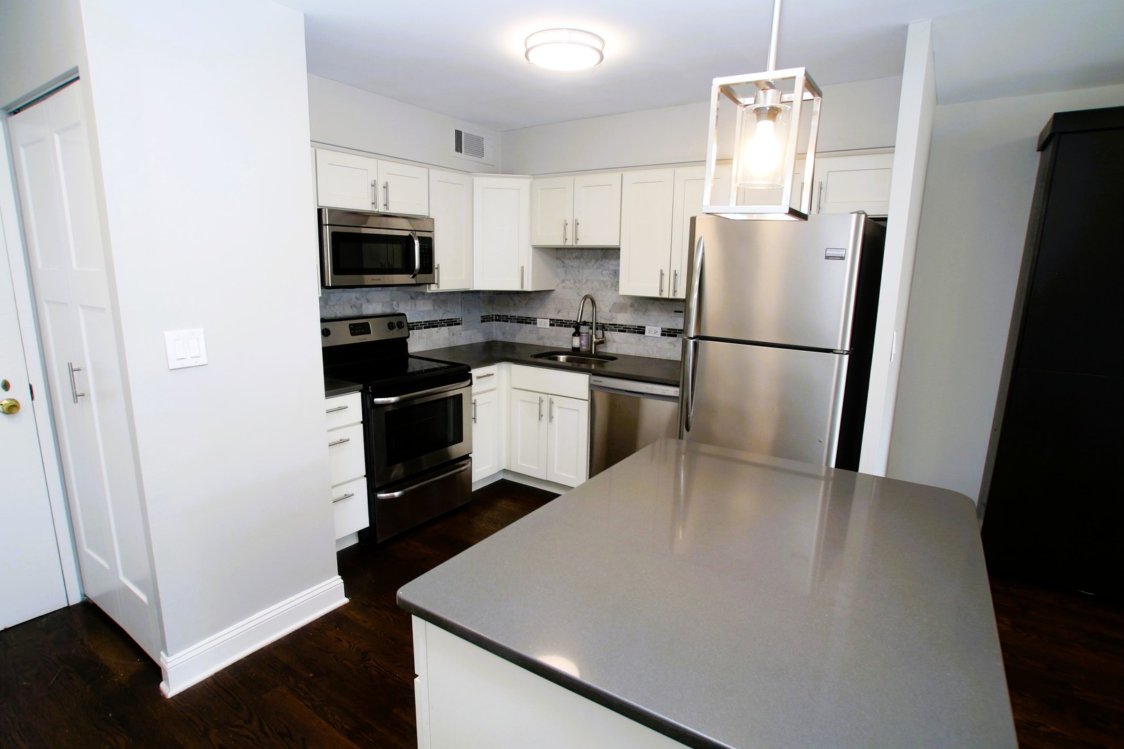 30 E Elm Street #21C, Chicago, IL 60611