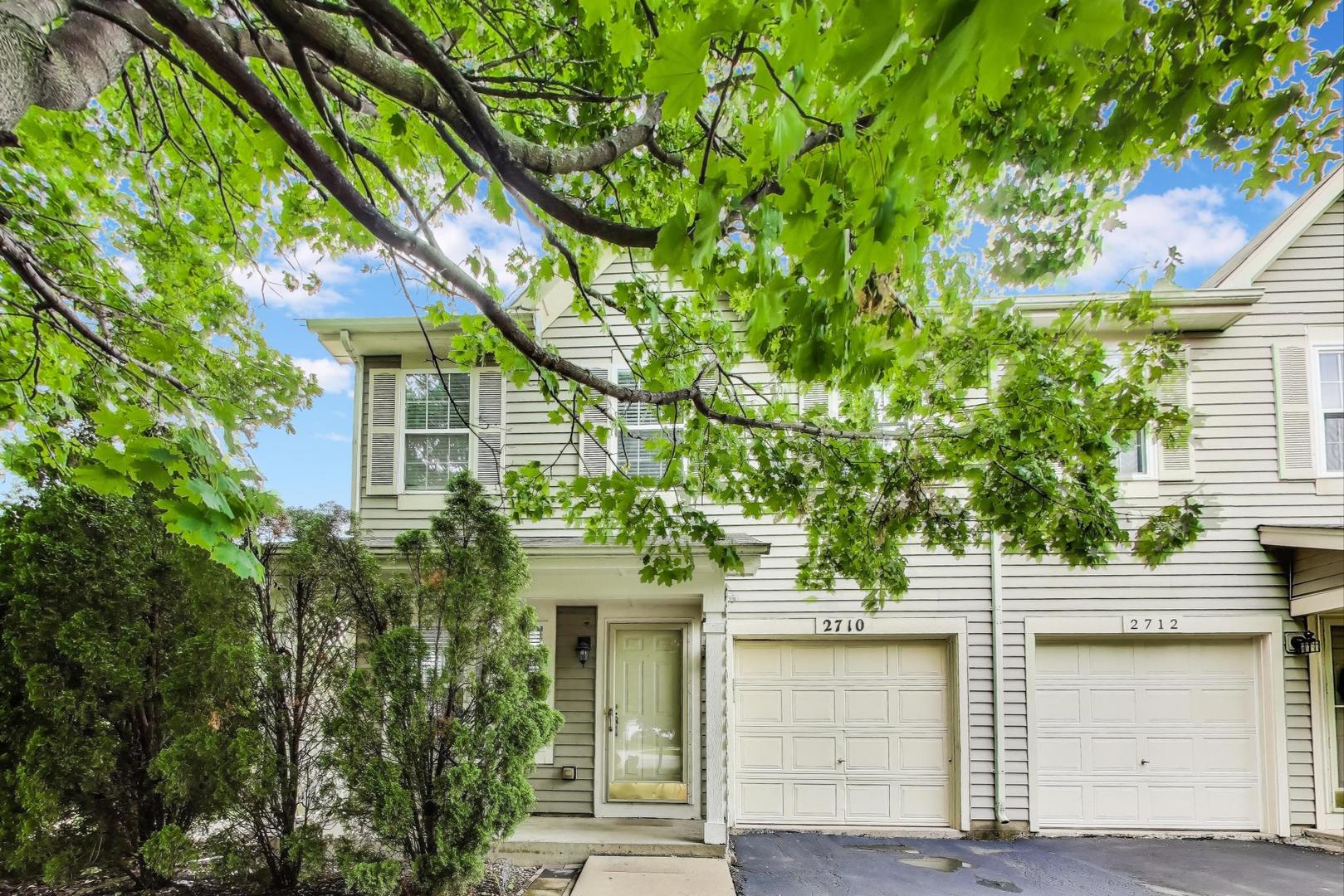 2710 Glenwood Court, Naperville, IL 60564