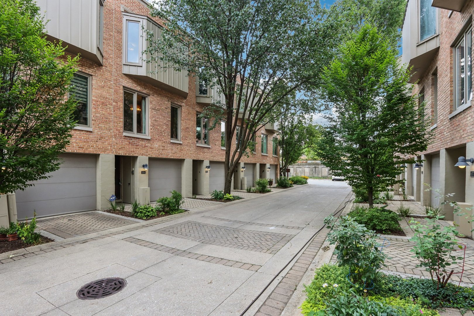 106 FRANK LLOYD WRIGHT Lane #0, Oak Park, IL 60302