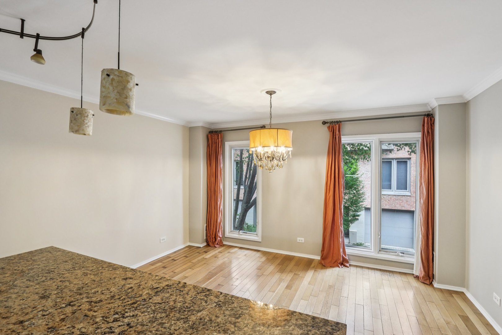 106 FRANK LLOYD WRIGHT Lane #0, Oak Park, IL 60302