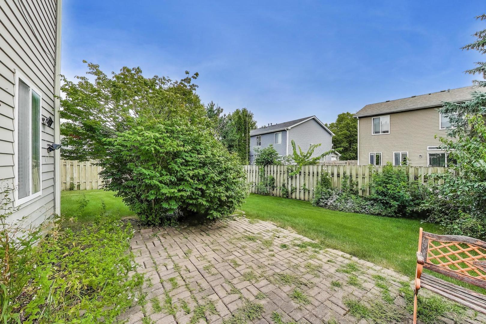 2710 Glenwood Court #2710, Naperville, IL 60564