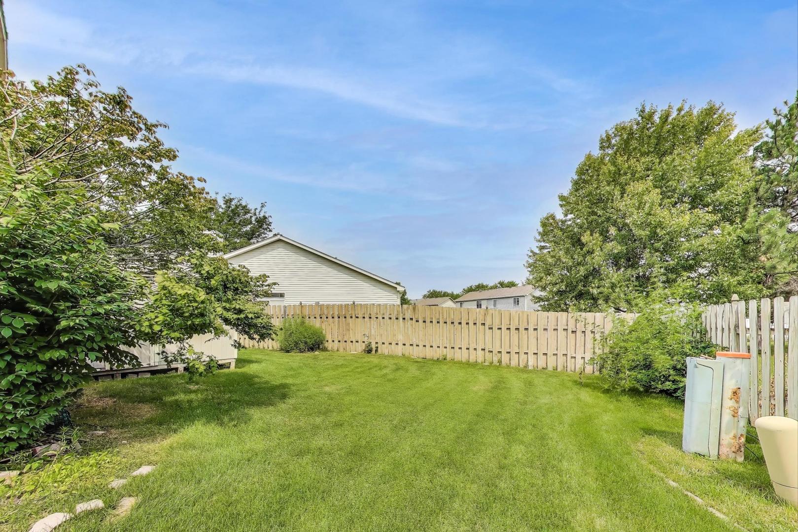 2710 Glenwood Court #2710, Naperville, IL 60564