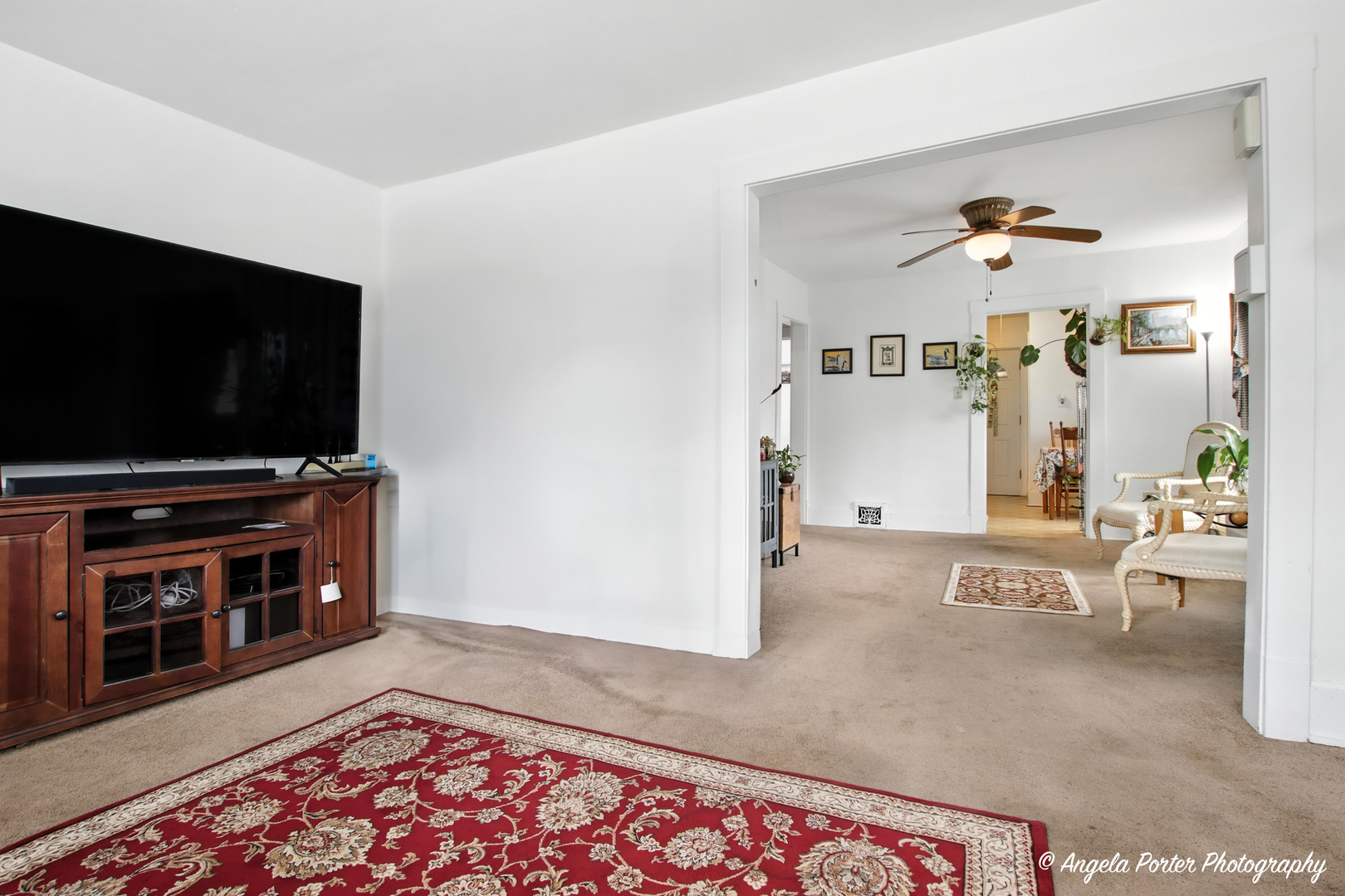 419 N Ash Street, Waukegan, IL 60085